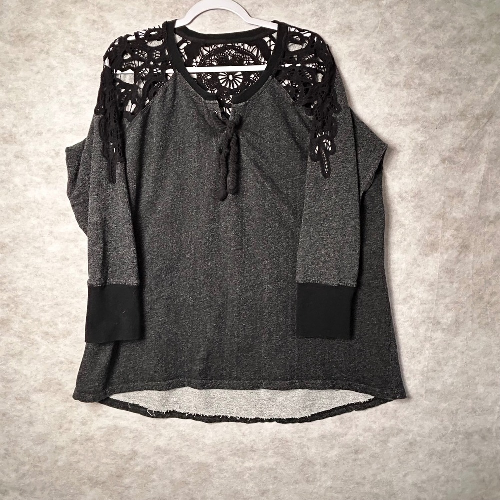 Maurices Women's Dark Gray Lace Inset Henley Sweatshirt Top Size‎ 2